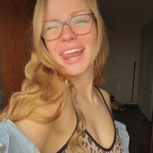 Meet your Posher, Zoie